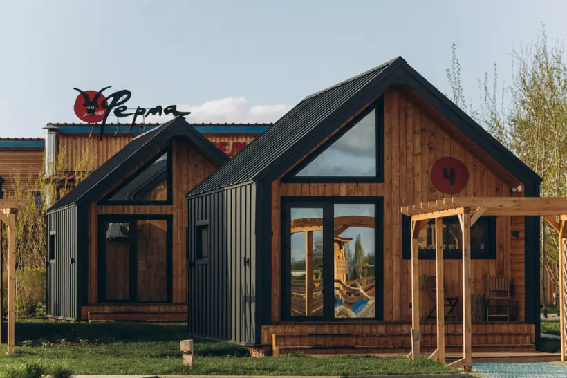 Загородный отель «Farm Village Hotel» 