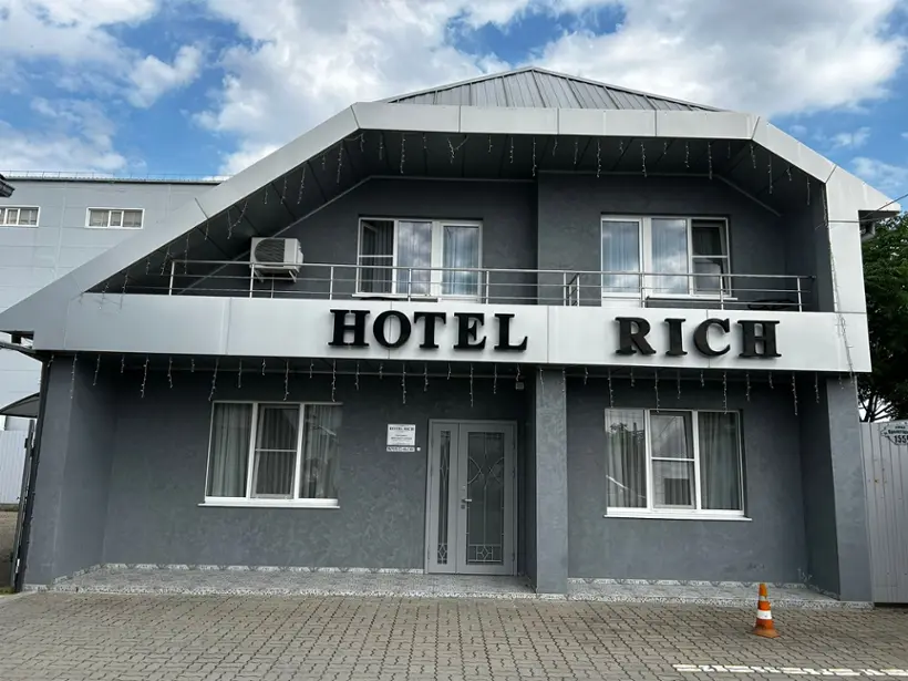 Отель «Рич» (Hotel «Rich»)