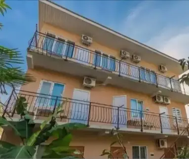 Антарес Лоо