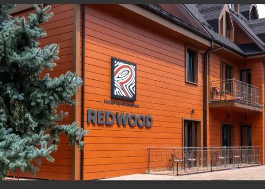 ИП Лукина Е.А. Апартаменты Эстонская, 75 (Red Wood)