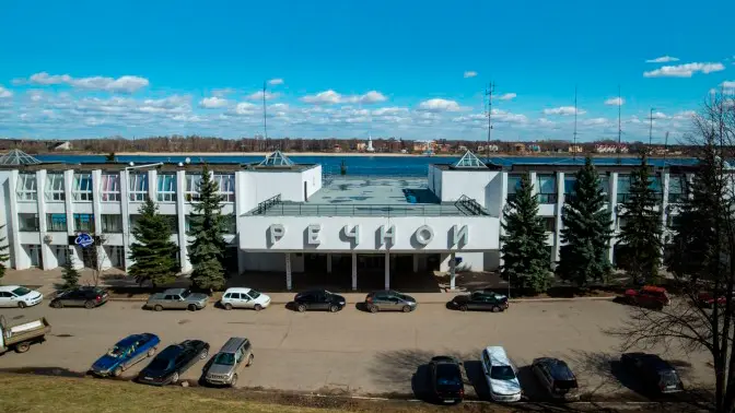 Гостиница "Парус"