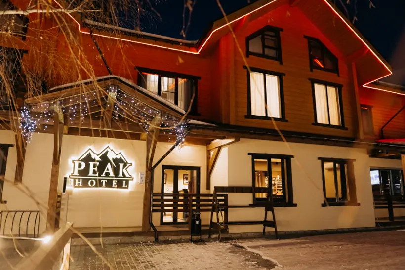 Отель "Peak" 