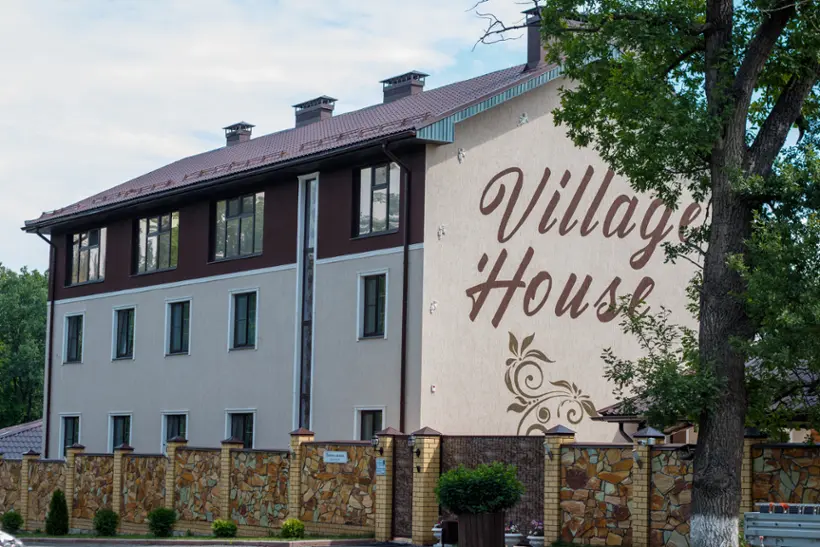 Загородный отель "Village House"