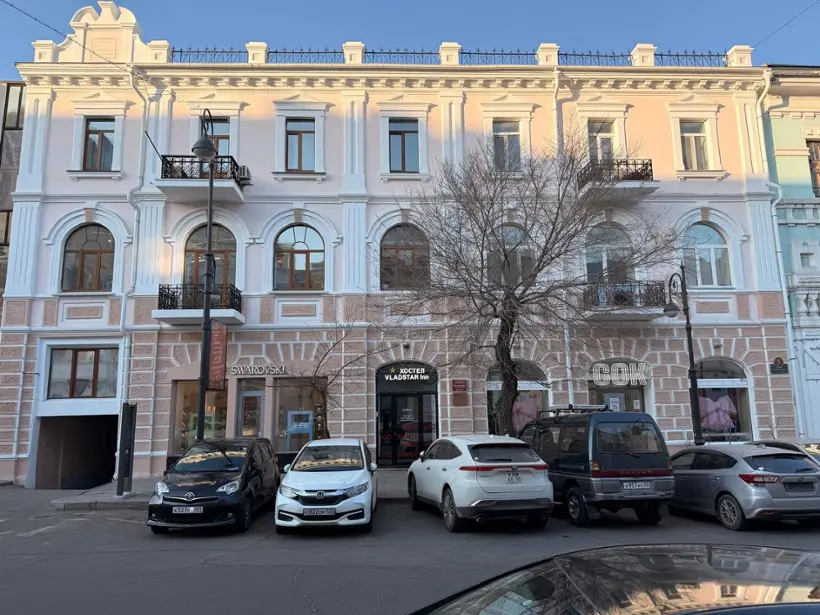 Хостел "ВладСтар Инн" 