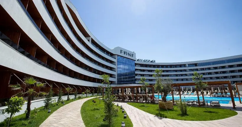 Отель «FЮNF Luxury Resort & Spa Anapa Miracleon»