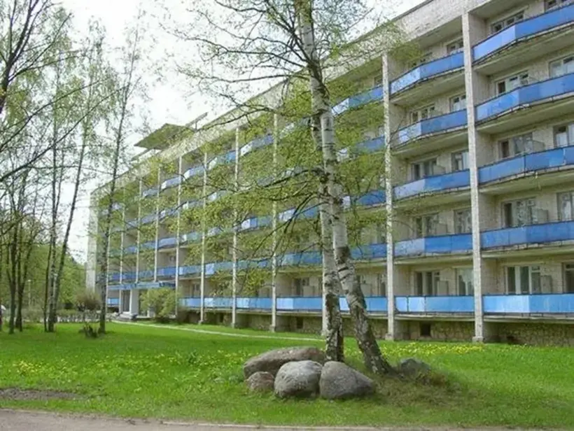 Гостиница	«БУРЕВЕСТНИК»