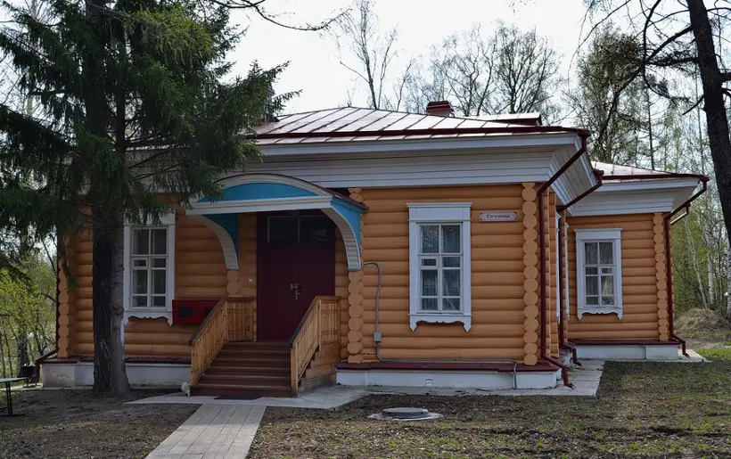 Гостиница "Культурно-туристический комплекс "Сибирская усадьба Н.А. Лампсакова""