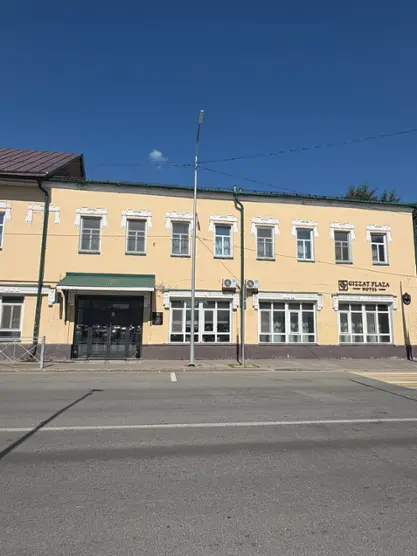 отель Gizzat Plaza