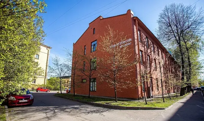 Отель «Петровский Арт Лофт»