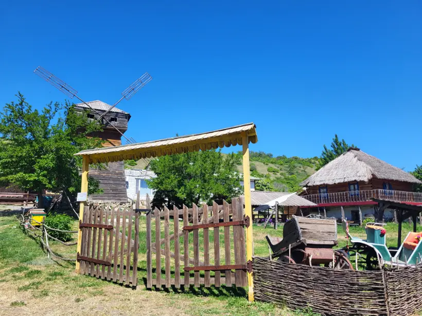 Этно-археологический комплекс "Затерянный мир"