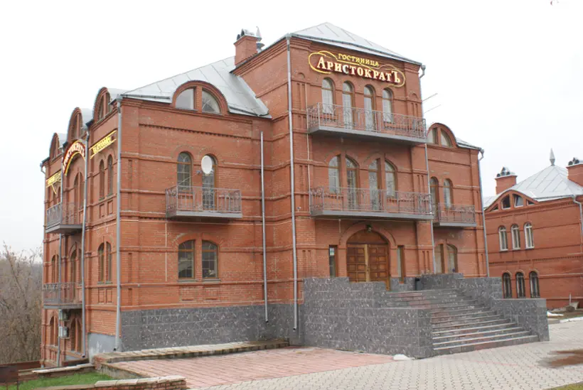 Городская гостиница «АристократЪ» ООО «СПЕЛАЯ ВИШЕНКА» 