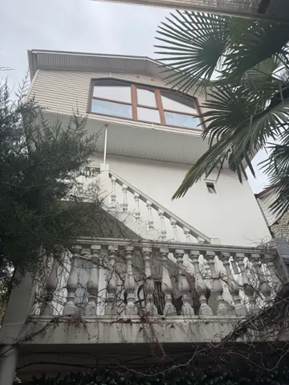 Lana House 