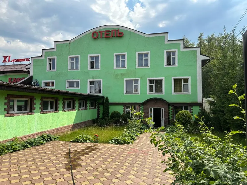 Отель "XL" 