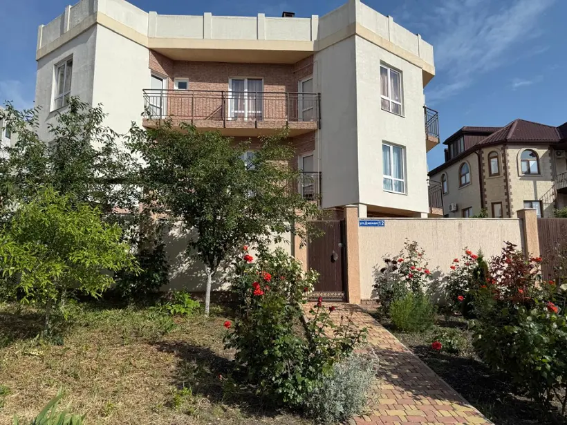 Chateua de Provans