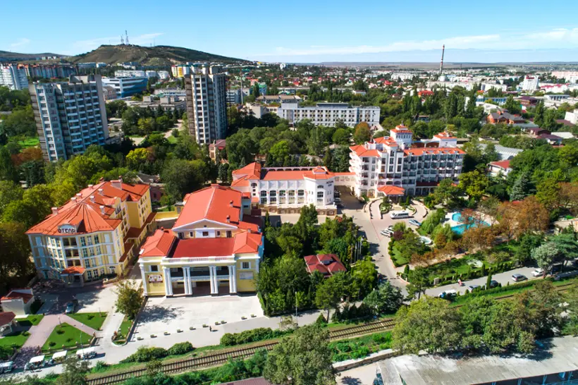 АЛЫЕ ПАРУСА