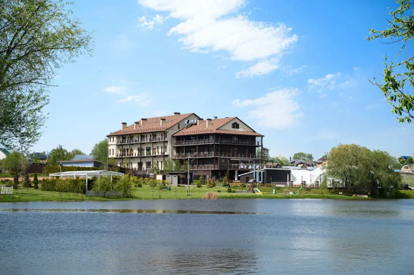 COUNTRY CLUB «ЮДИНО ПАРК»