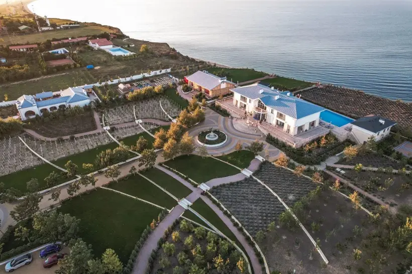 Бутик-отель "Villa Romanov Wine Club & SPA" ("Вилла Романов Вино Клуб и СПА") ООО "Романов Отель Менеджмент"