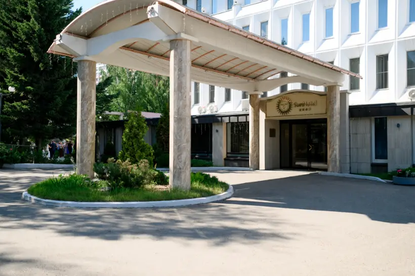 Отель "Солнце"