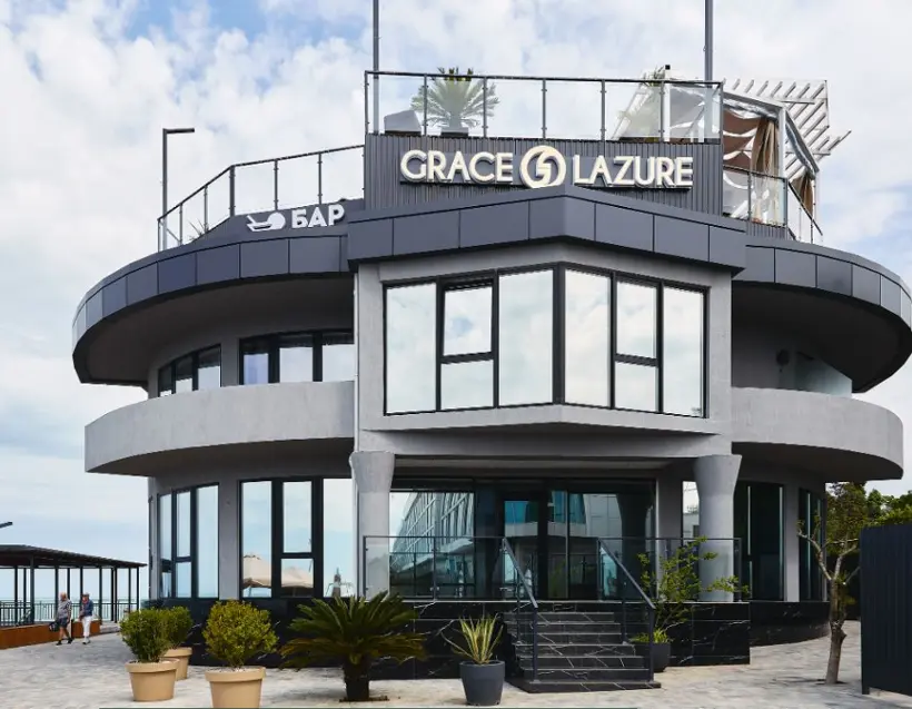 Отель "Грейс Лазурь" (Hotel "Grace Lazure")