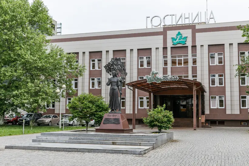 гостиница "Платан"