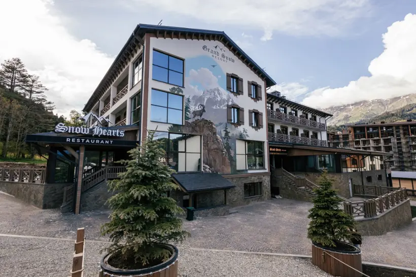 Гостиничный комплекс "GRAND SNOW RESORT"
