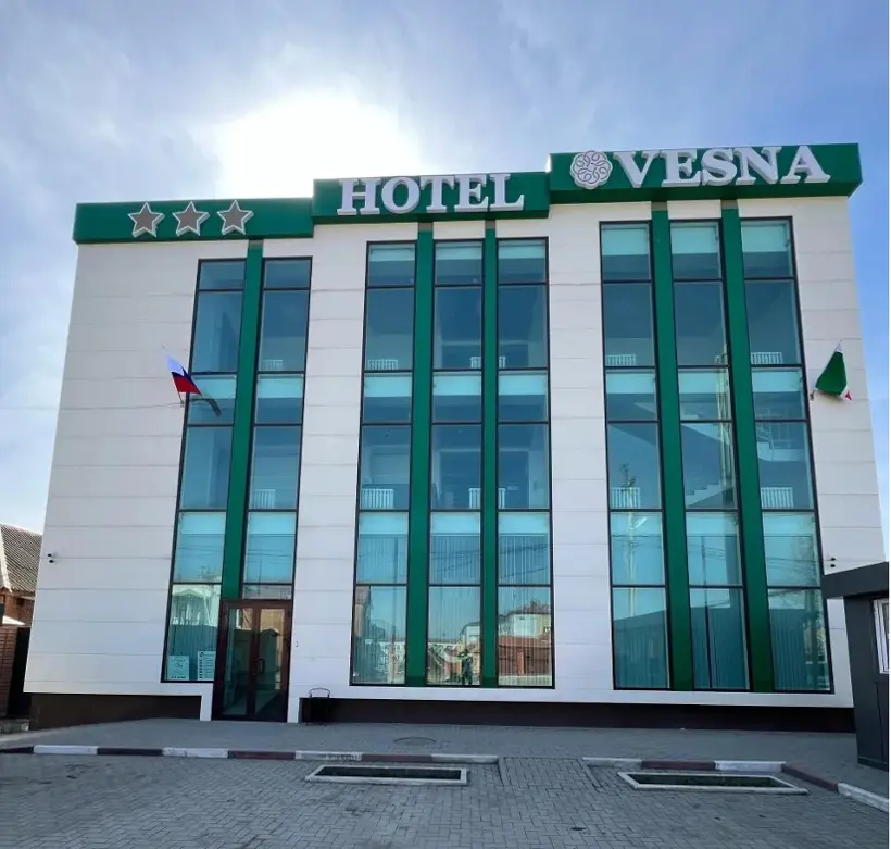 Отель Весна