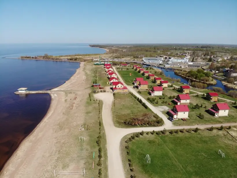 База отдыха «Загородный клуб «Устье»/ Ustje Beach  Resort  ООО «Устье» 