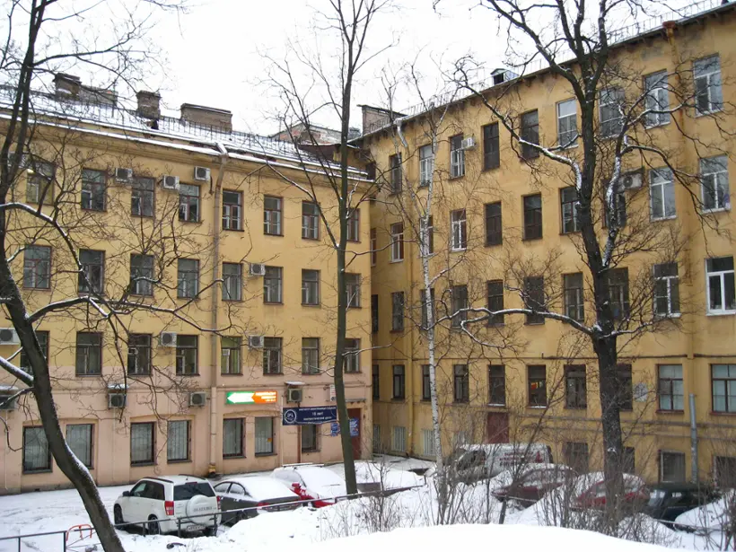 ХОСТЕЛ «11 Линия В.О., 24»