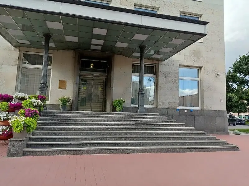 Гостиница «Смольнинская»     СПб ГБУ «Дирекция по управлению гостиничным и ресторанным комплексом»