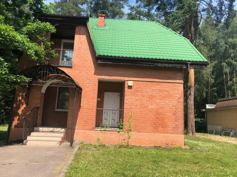 Загородный гостиничный комплекс "Бор" территория пансионата