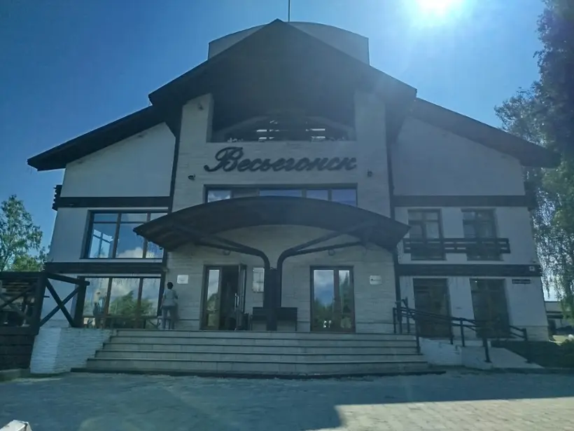 Гостиница "Порт Весьегонск" ООО "Портвейн и Клюква"