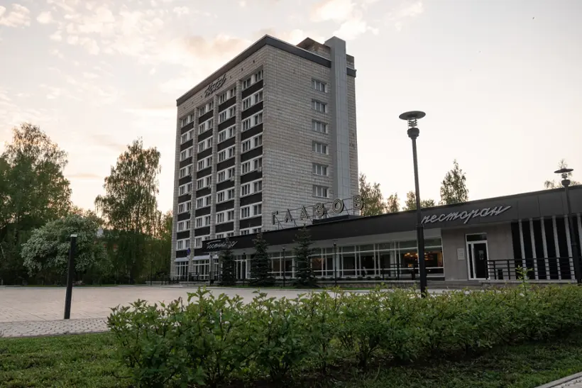 ГОСТИНИЦА «ГЛАЗОВ»