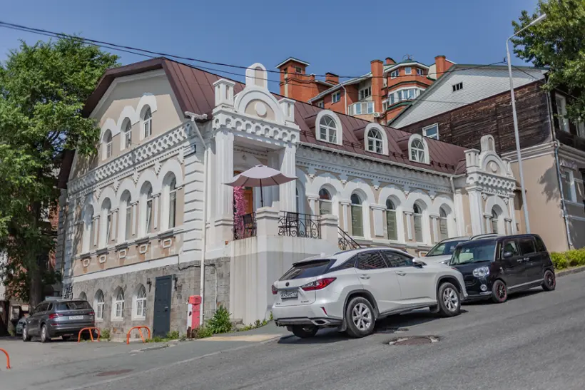 Iris Apart Hotel