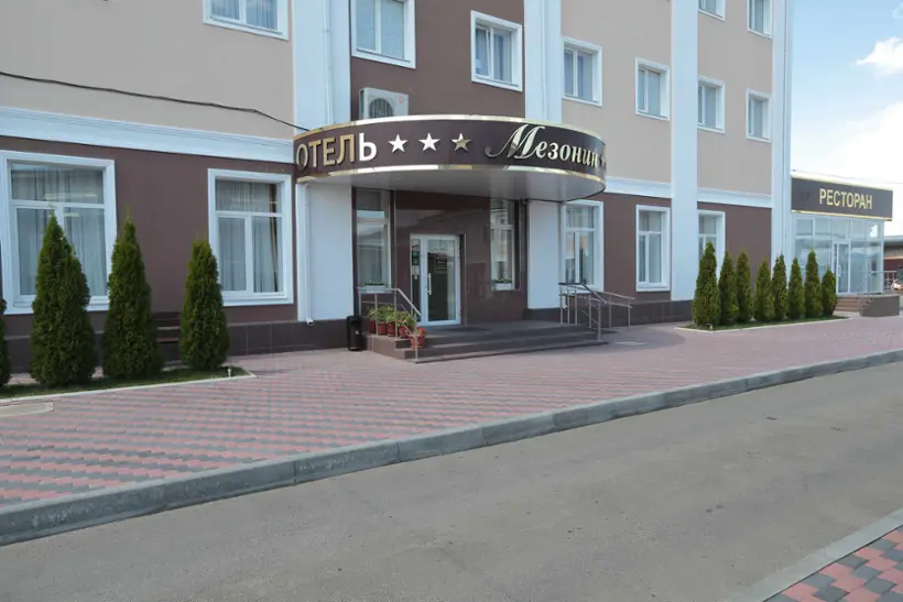 Отель «Мезонин»