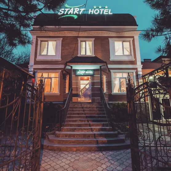 Отель «Старт отель» («Start hotel»)
