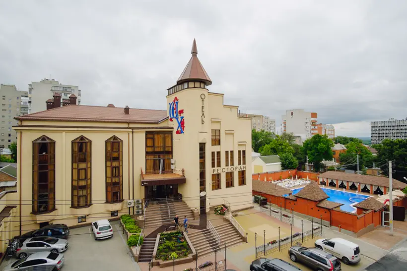 «Гостинично-ресторанный комплекс «Шери Холл» 
