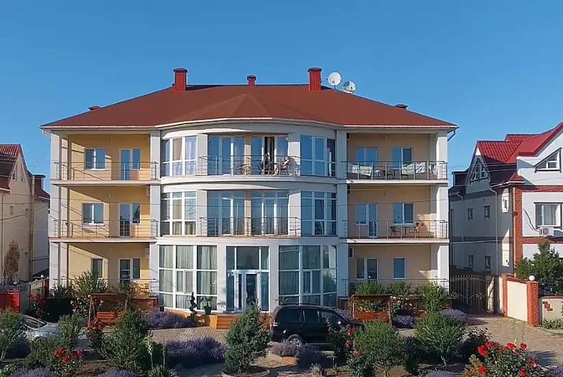Гостиница "Лазурный берег"