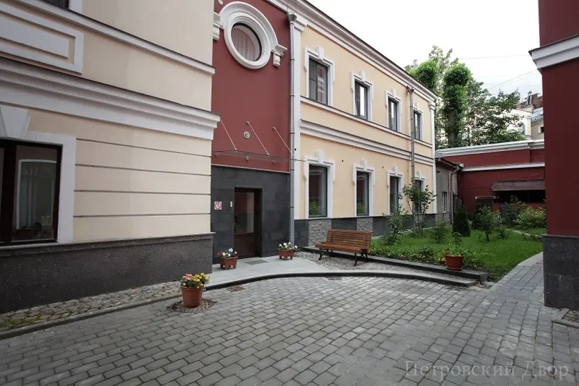 Гостиница «Петровский Двор» 