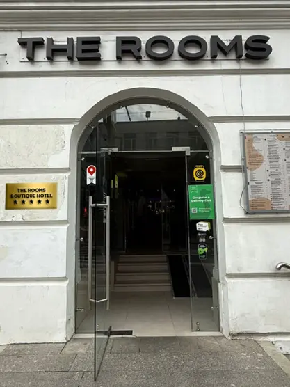 Румс Бутик Отель (The Rooms Boutique Hotel)