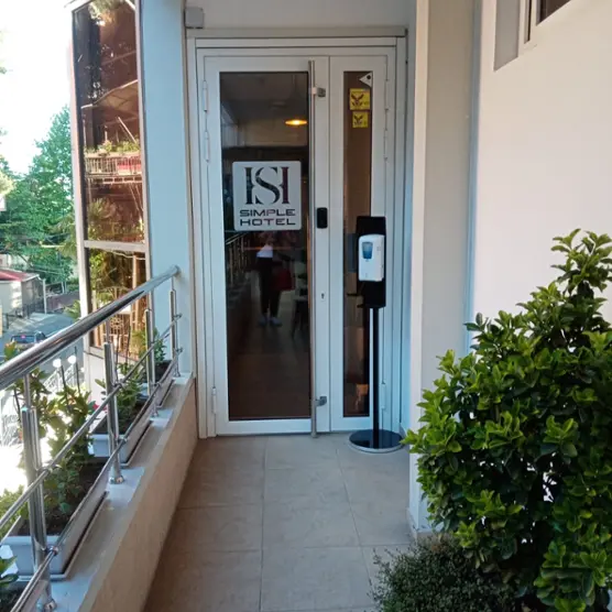 Simple Hotel