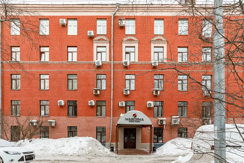 Максима Ирбис отель