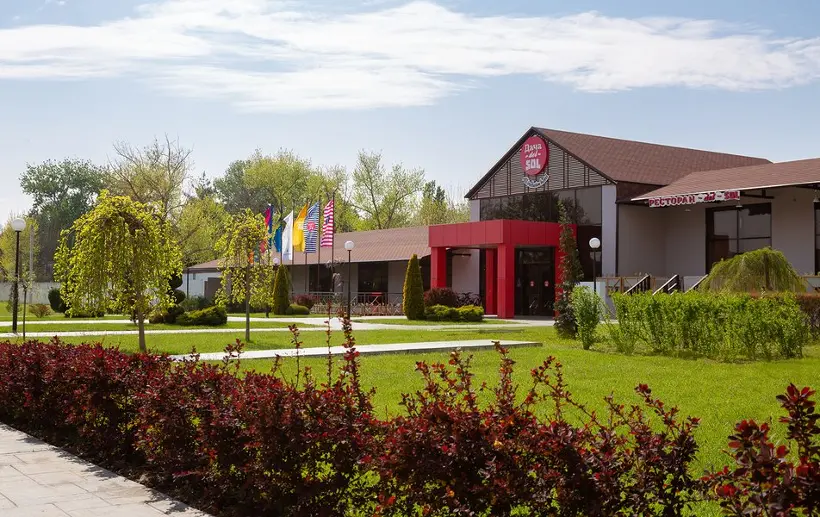 Отель «Летняя резиденция Dacha Del Sol  Movenpick Anapa Miracleon 5*»