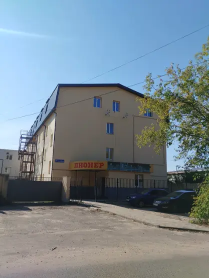 Гостиница "Пионер"