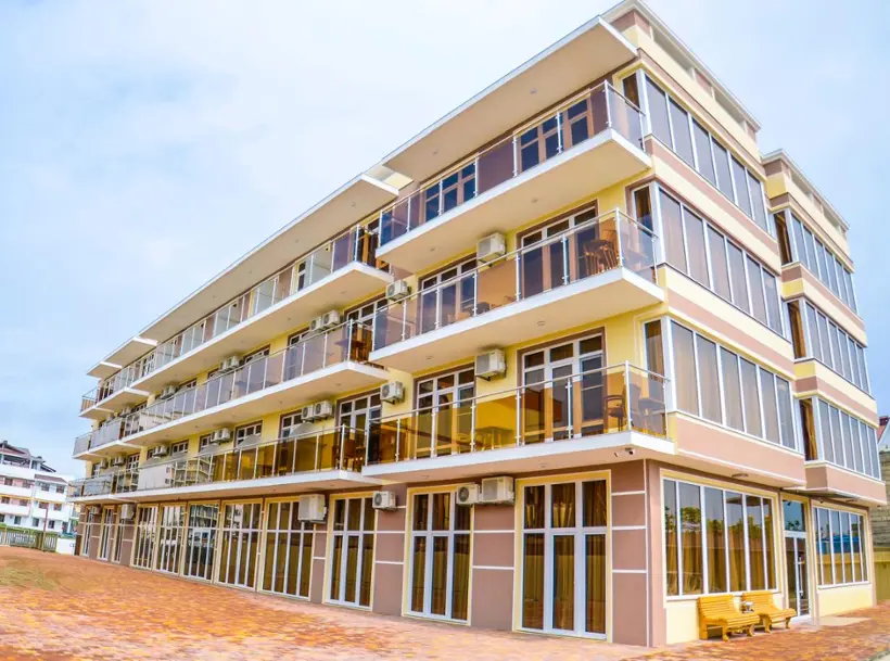 «Viva Victoria Family Hotel»