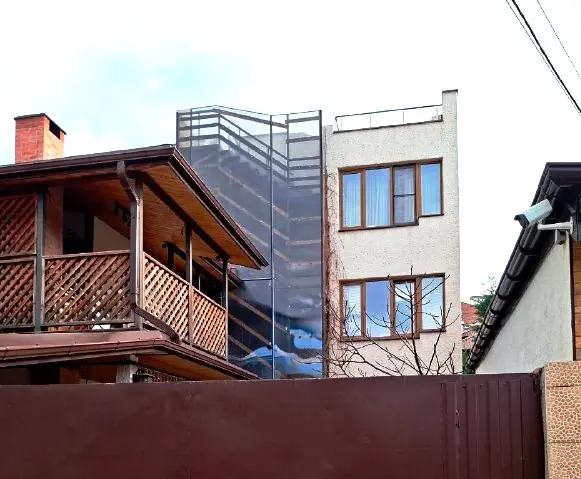 Лора