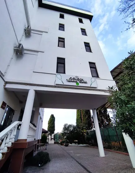 Гостиница «Golden Tennis Club»