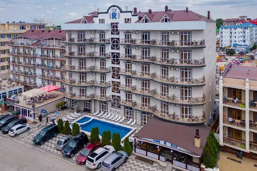 Курортный отель "Royal"