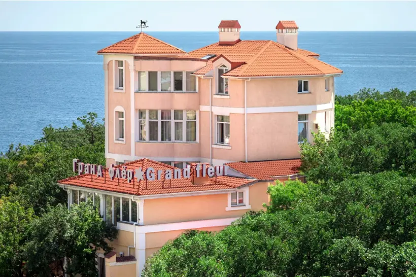 Гостиница «Гранд Флёр»