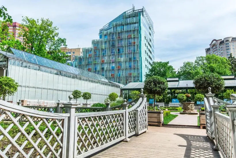 ОТЕЛЬ «GARDEN EMBASSY» ООО «Б5»