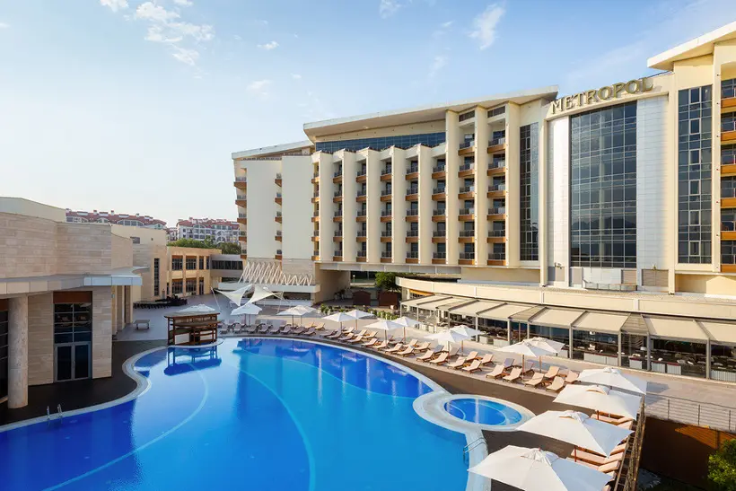 Курортный отель "Метрополь Гранд Отель Геленджик" ("Metropol Grand Hotel Gelendzhik") 